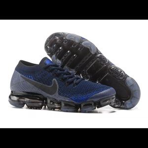 NIKE Vapor Max / Black-Blue Knit. RARE 10.5 Men’s